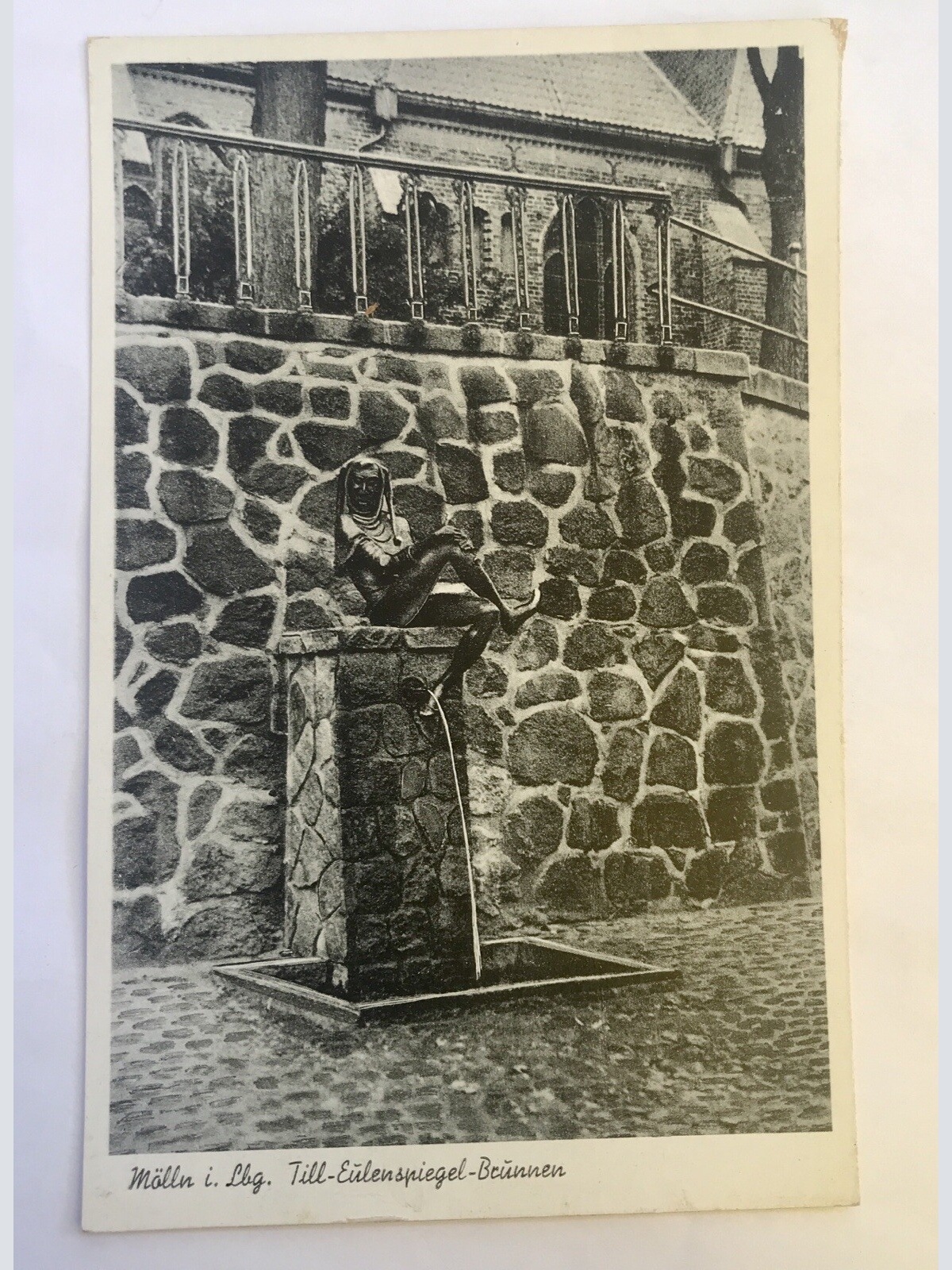 AK, Schleswig Holstein, Mölln, Till Eulenspiegel Brunnen (110231 BW)