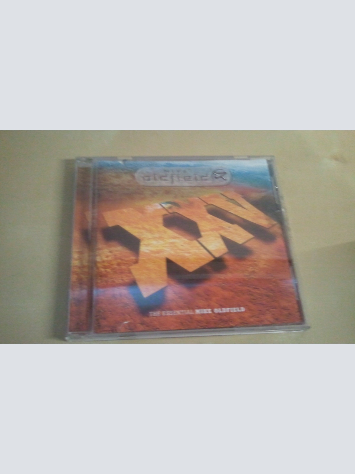 CD--MIKE OLDFIELD--THE ESSENTIAL---ALBUM