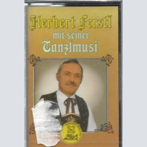 MC-Herbert Ferstl mit seiner Tanzlmusi