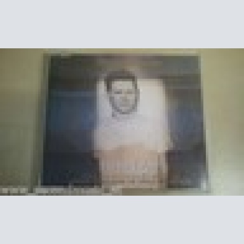 MAXI CD--BRYAN ADAMS --HERE I AM--4 TRACKS