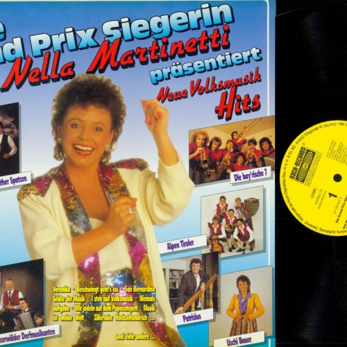 DLP--Die Grand Prix Siegerin Nella Martinetti  präsentiert  neu Volksm   // NM