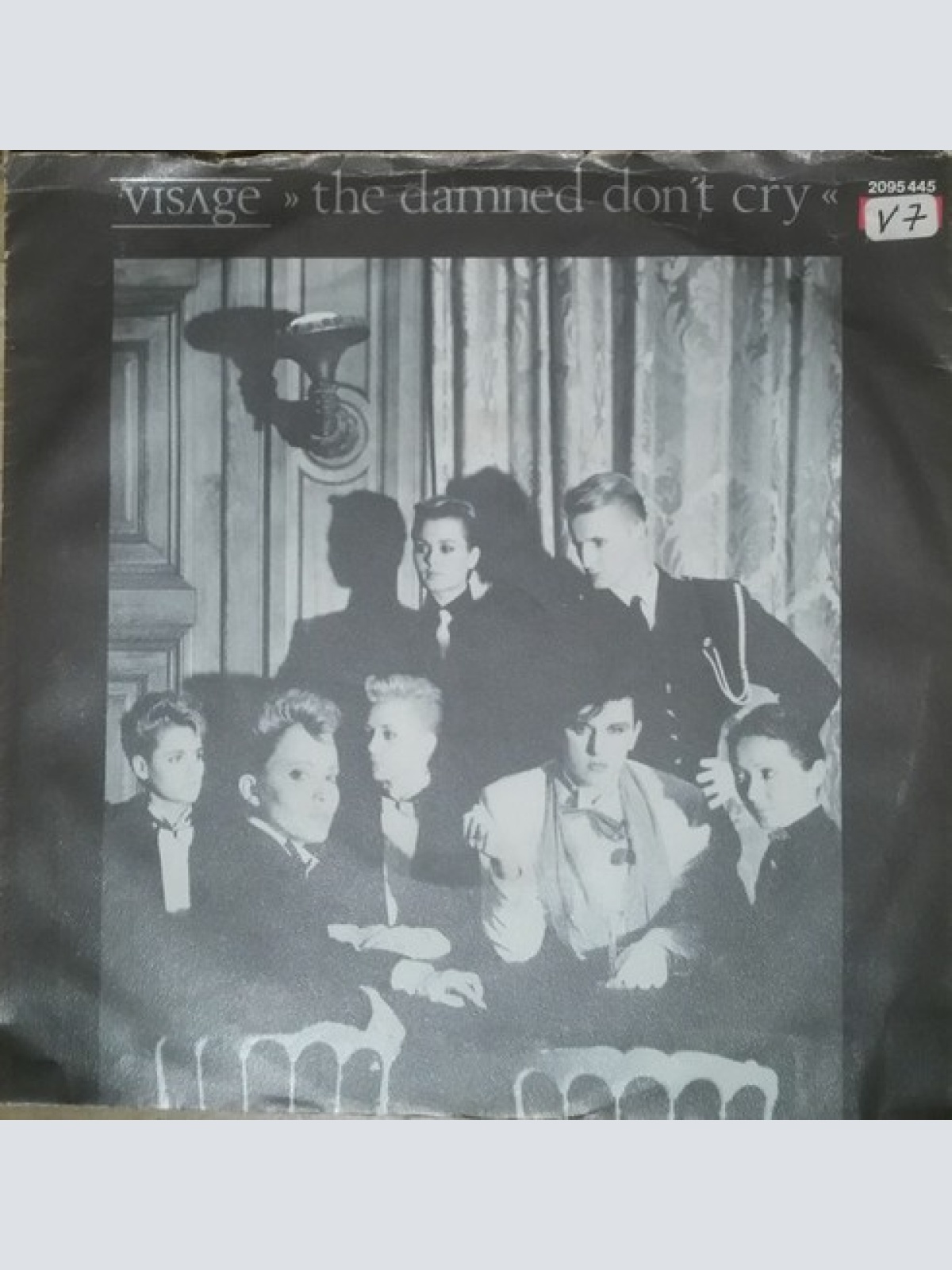 7", Single Visage - The Damned Don't Cry