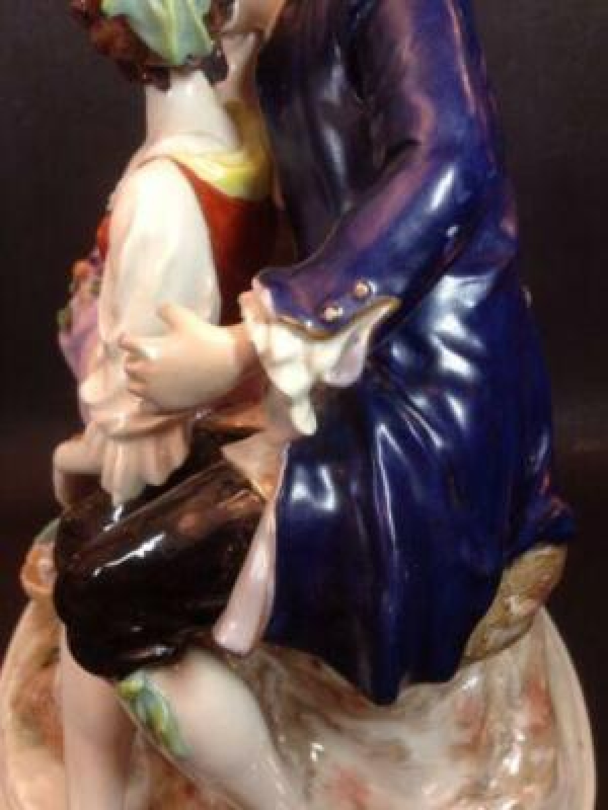 Ludwigsburg Porzellan ?  " Verliebtes Paar " um 1820 28 x 27 cm  12614