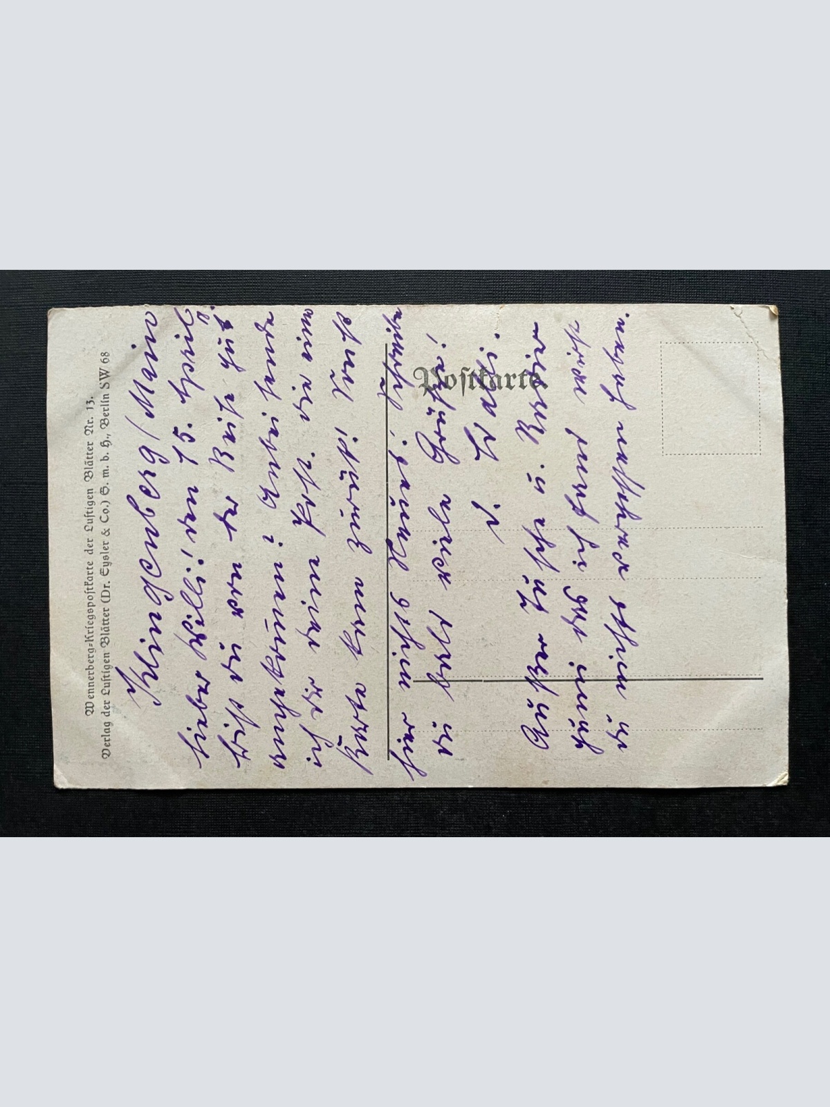 Der günstige Heeresbericht Zeitung Frauen Hund Sessel Militär Krieg 400445 TH D