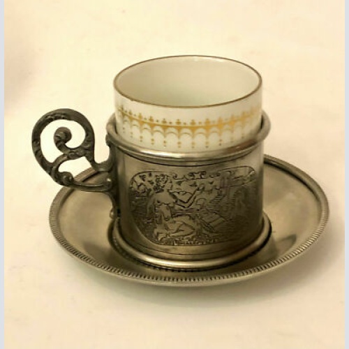 Mocca Tasse Kronester Porzelan Bavaria mit Fassung und Untertasse aus Zinn190033