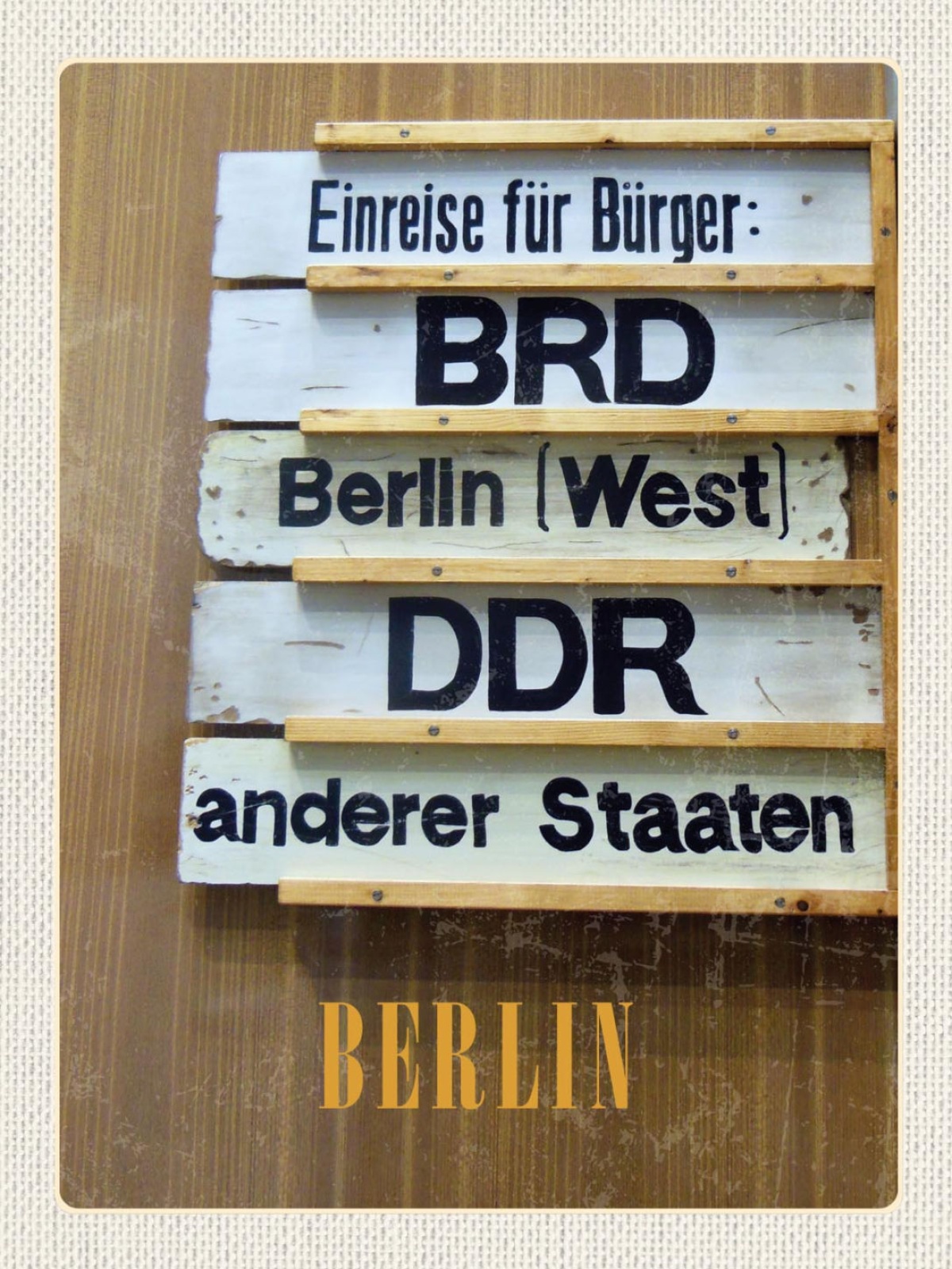 Schild Berlin Deutschland Tränenpalast DDR 12x18 20x30 30x40 Blech od. Holz