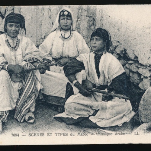 AK aus Maroco Frauen Musiziere auf der Straße, Musique Arabe (674)