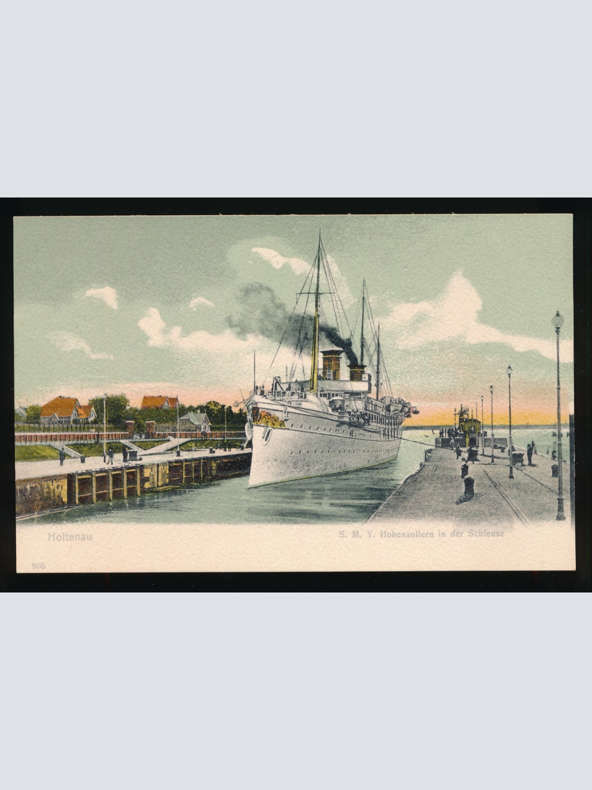AK aus Holtenau vom der S.M.Y. Hohenzollern in der Schleuse Dampfer (248)