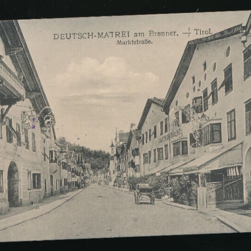AK aus Matrei am Brenner mit Gasthof Krone Straßenansicht Tirol (1035)