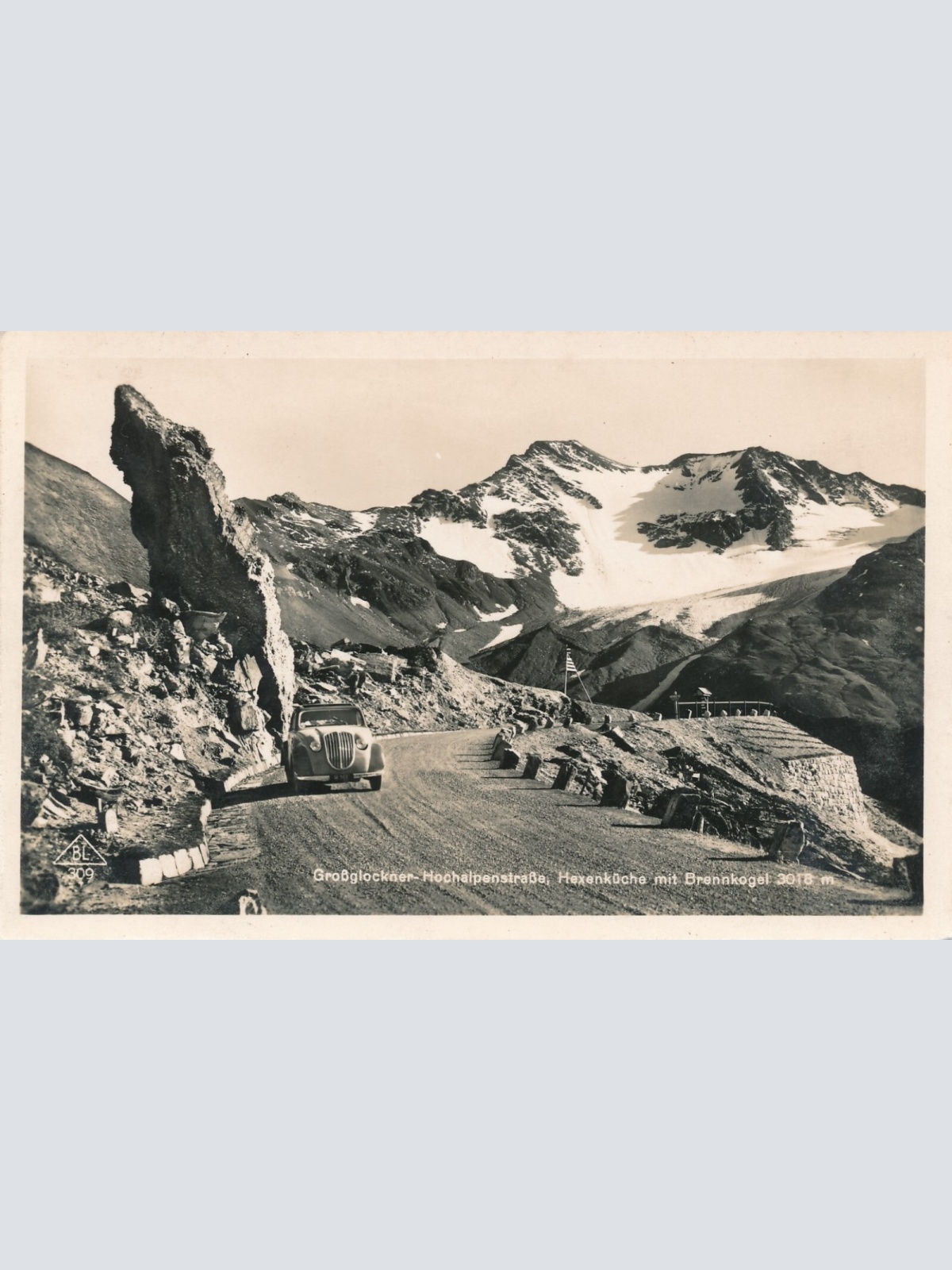 AK, Großglockner Hochalpenstraße, Hexenküche mit Brennkogel und Oldtimer (S94)