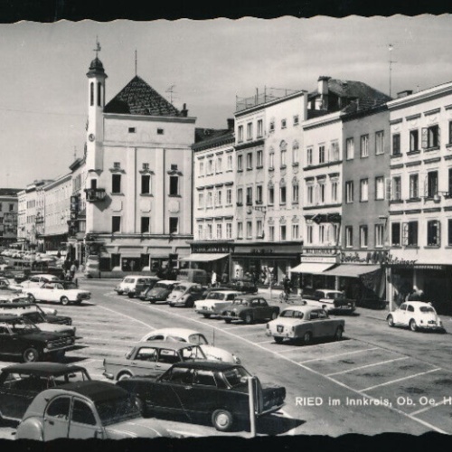 AK aus Ried im Innkreis mit Oldtimer alte Autos Oberösterreich (2412)