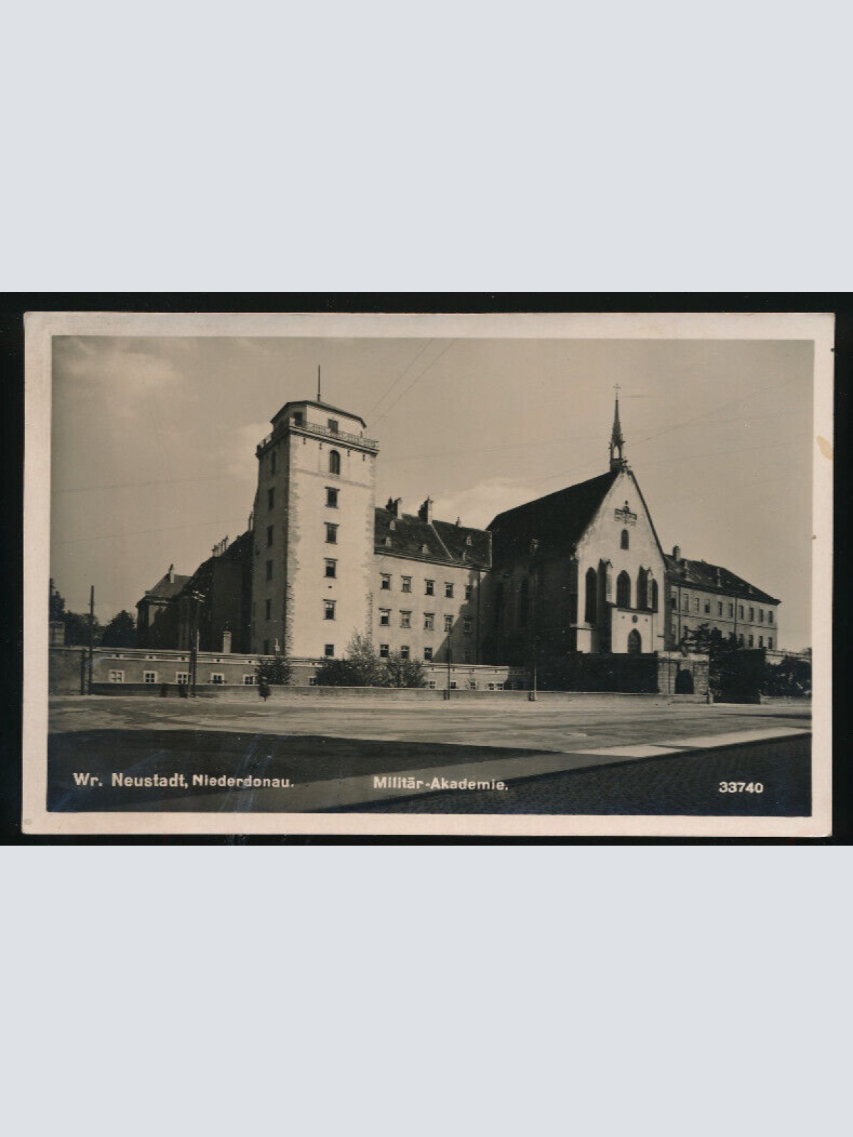 AK aus Wr.Neustadt Niederdonau Militär - Akademi Niederösterreich (3337)