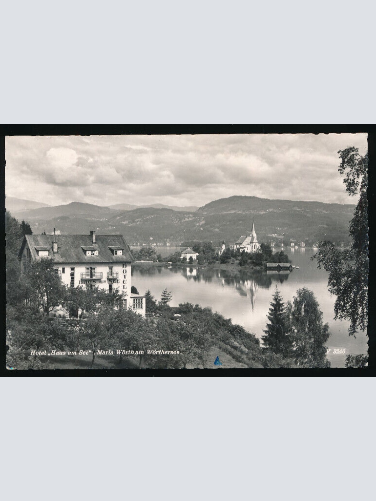 AK aus Maria Wörth am Wörthersee mit Hotel Haus am See Kärnten (3592)