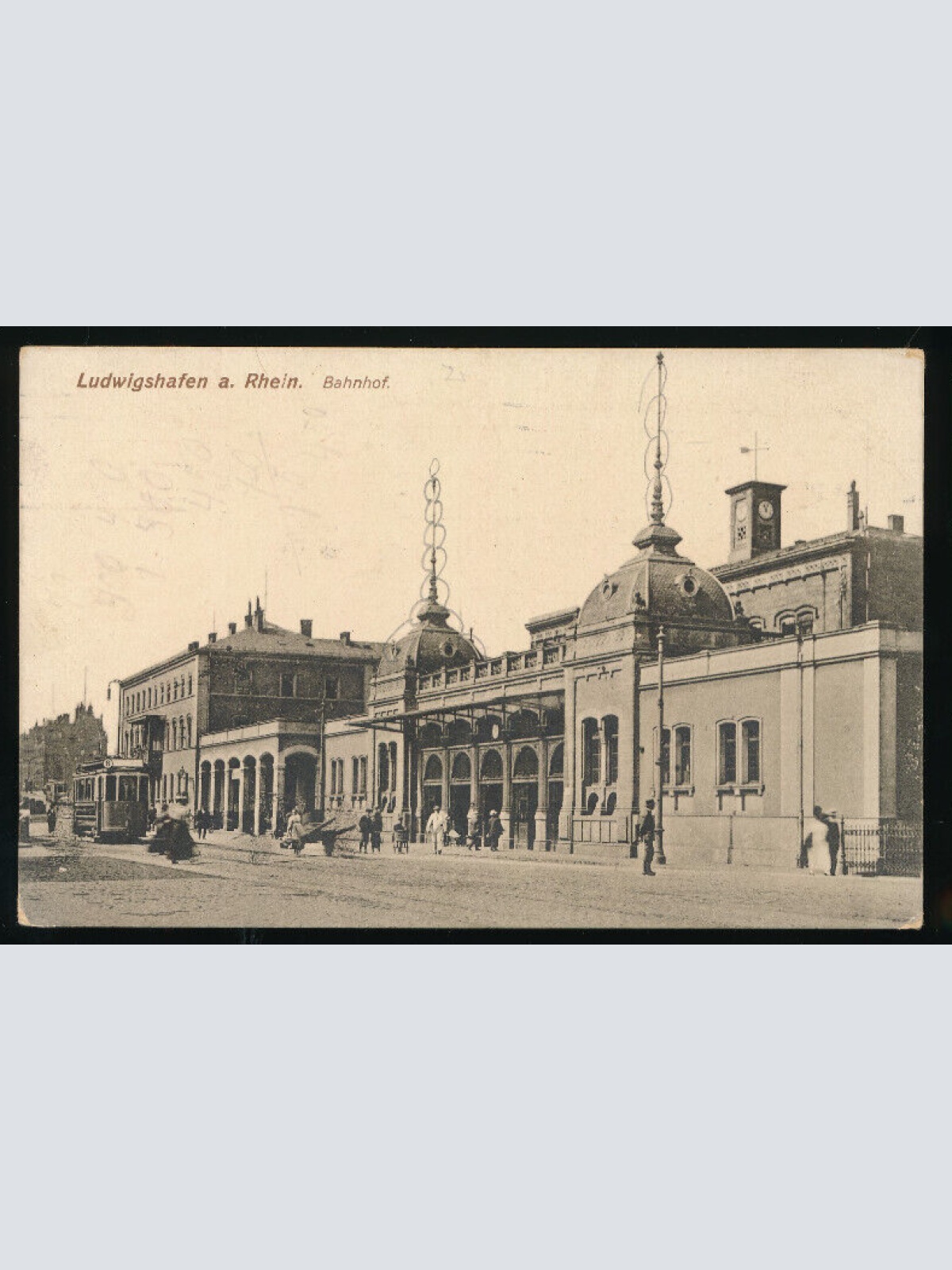 AK aus Ludwigshafen am Rhein mit Hauptbahnhof Rheinland - Pfalz (3858)