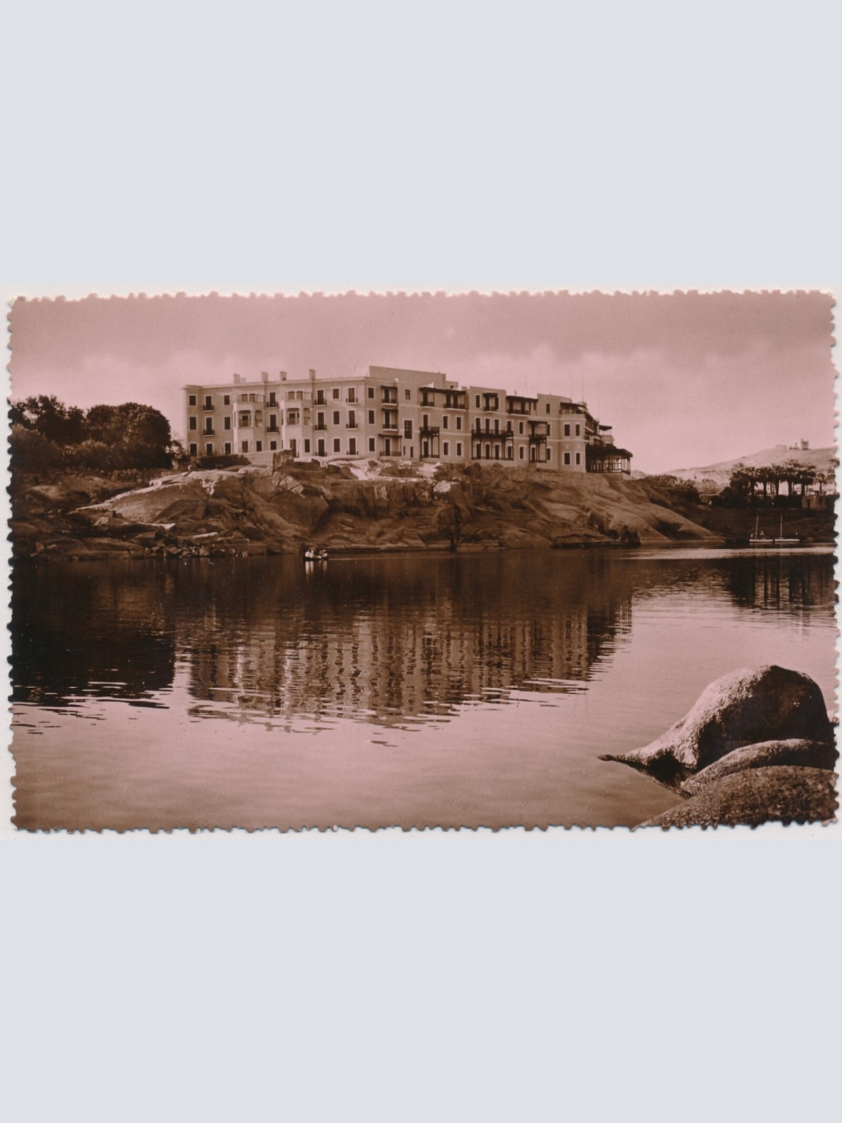 AK, Assouam - The Cataract Hotel (S1150)
