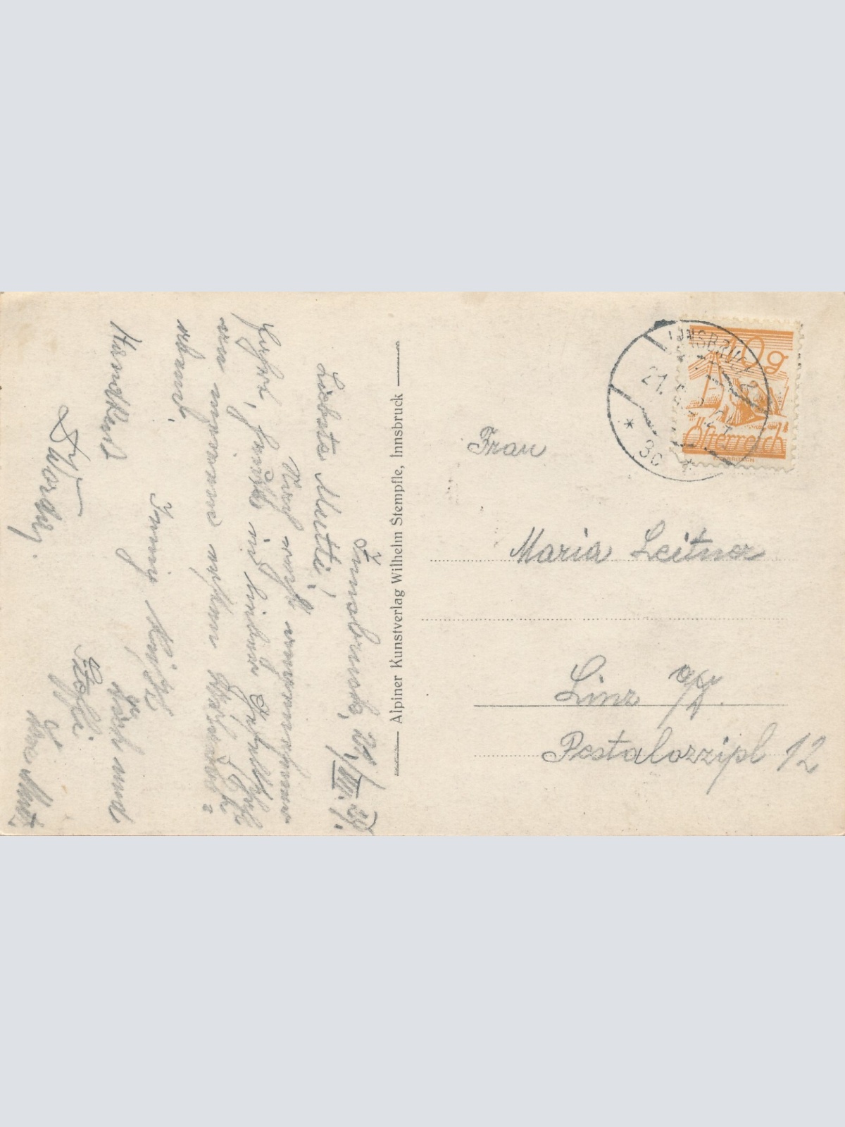 AK, Innsbruck, Durchblick durch den Hofburgbogen auf Rennweg, Hungerburg (S1457)