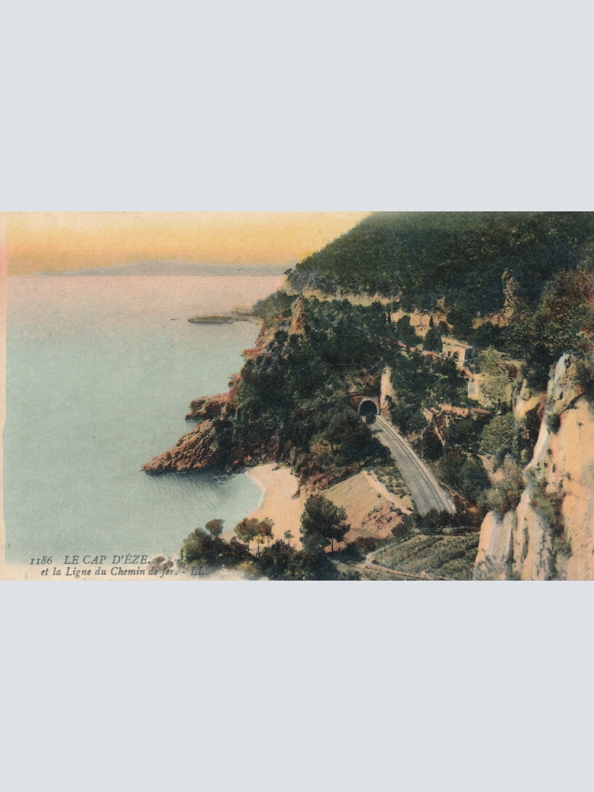 AK, Le cap D'Eze, et la Ligne du Chemin de fer (S1881)