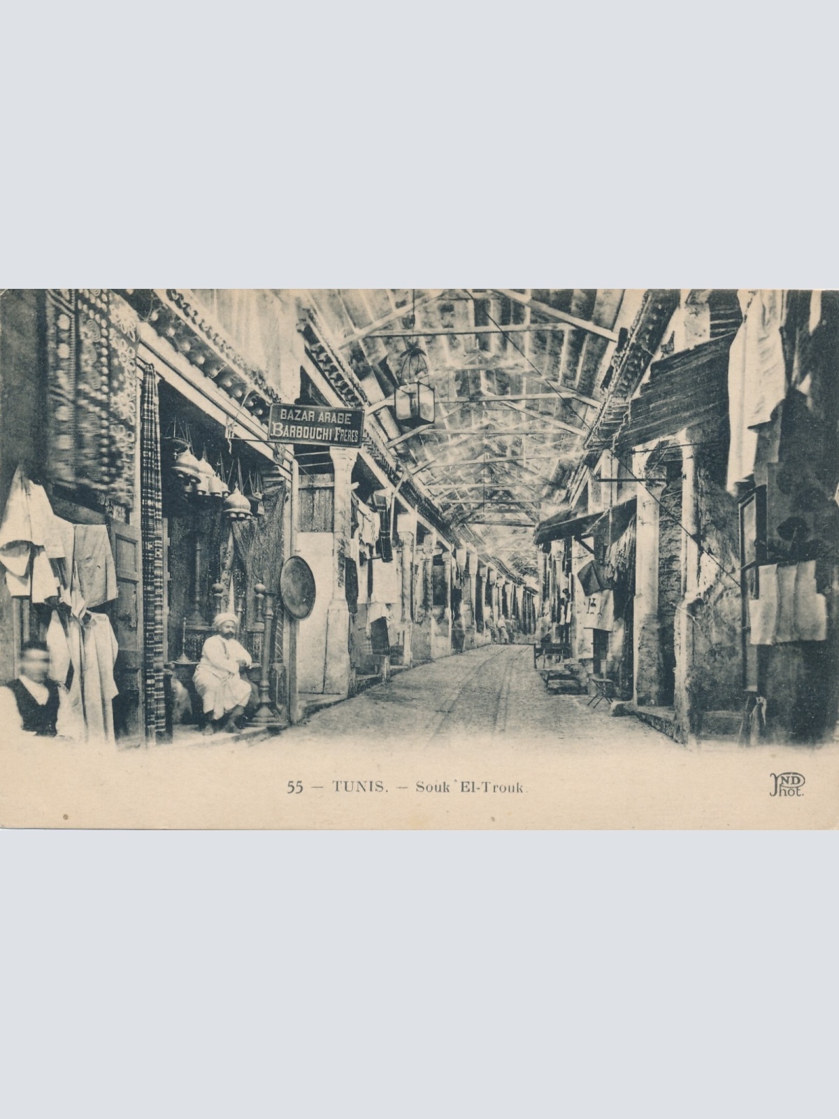 AK, Tunis - Souk El-Trouk (S1925)