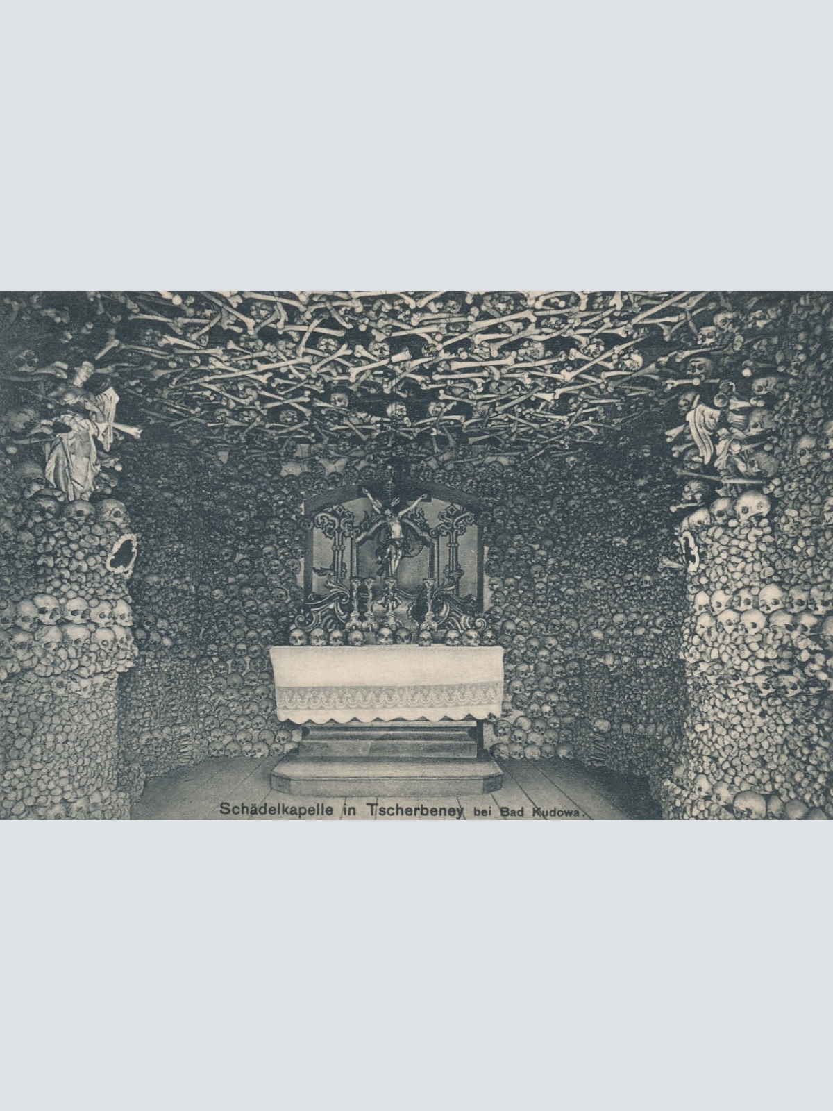 AK, Schädelkapelle in Tscherbeney bei Bad Kudowa, Polen (S1846)