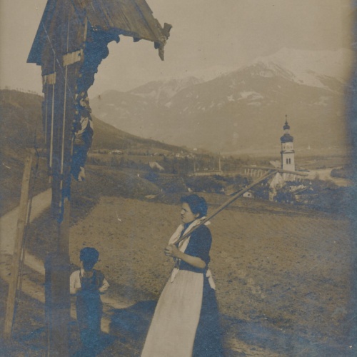 AK aus Baumkirchen Mutter mit Sohn Tirol (6222)