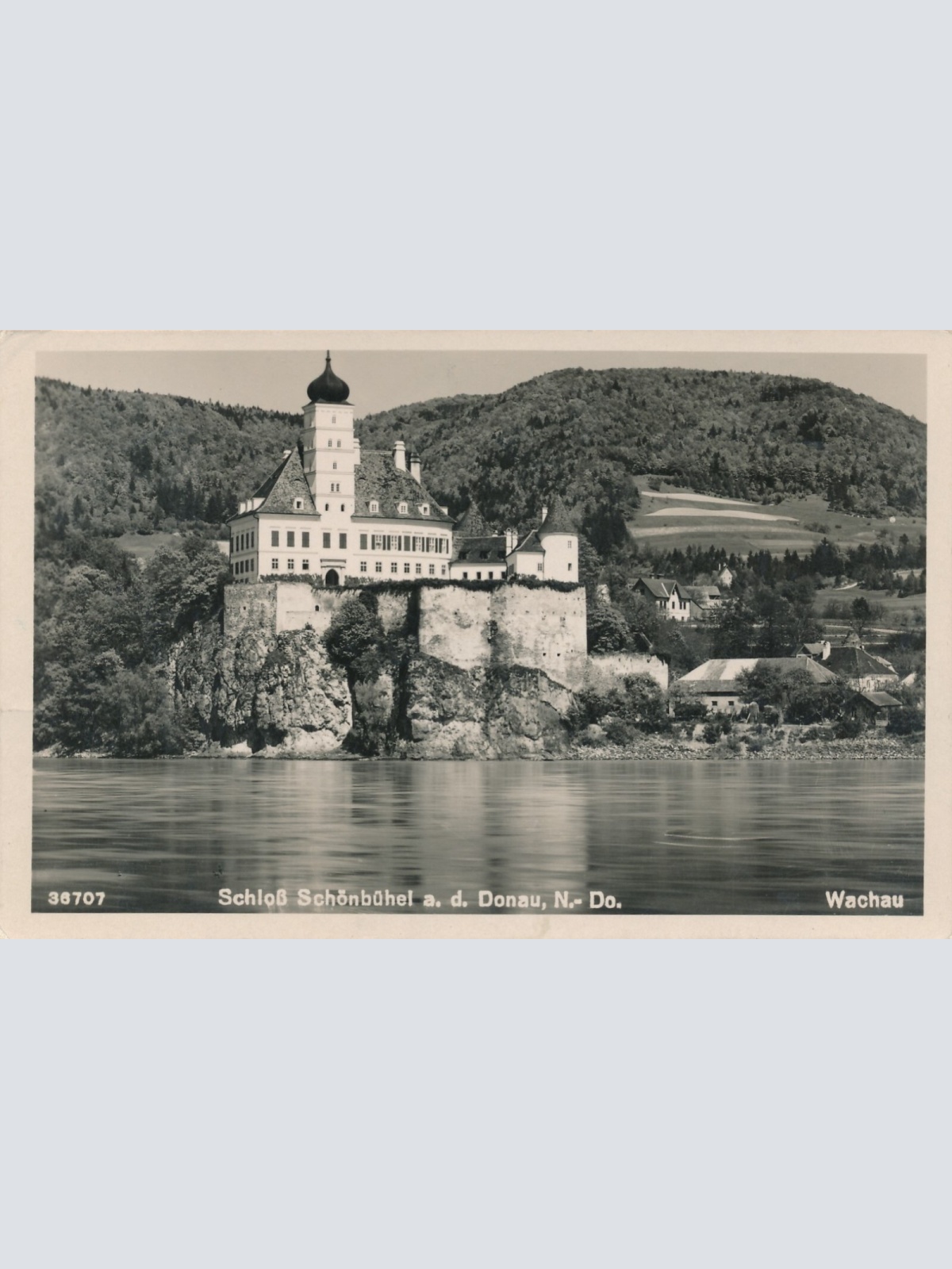 AK aus Schönbühel an der Donau mit Schloss Niederösterreich (6975)