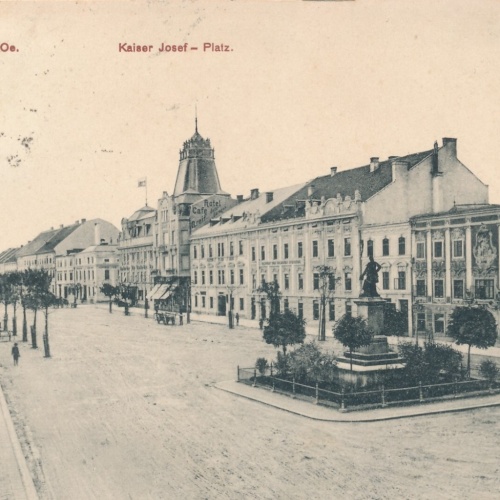 AK aus Wels Kaiser Josef Platz Oberösterreich (6698)