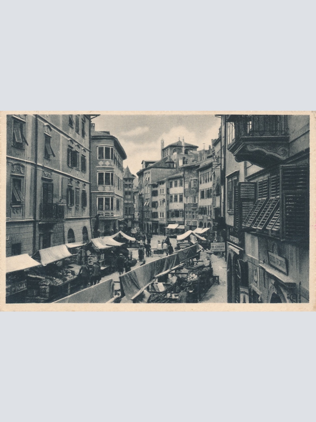 AK aus Bozen Bolzano mit Piaza Erbe Italien (7066)