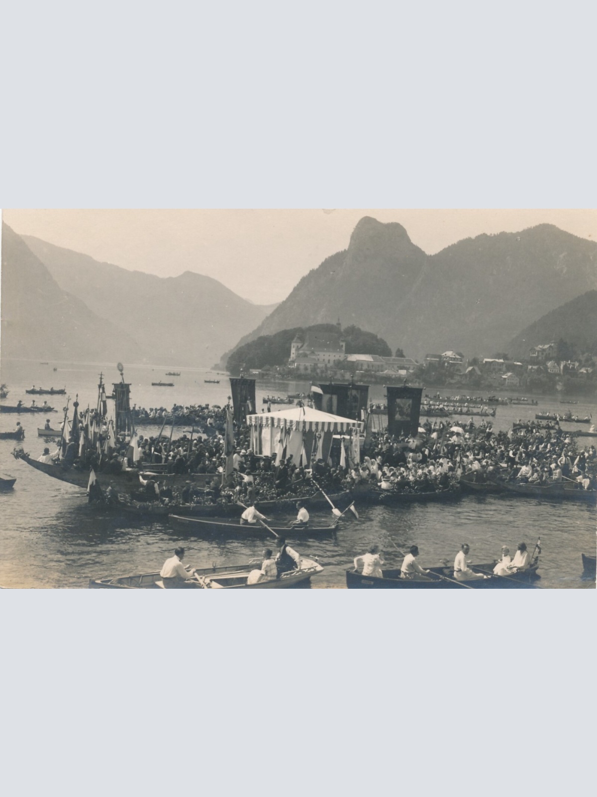 AK aus Traunkirchen Fronleichnamsprozession Oberösterreich (7683)