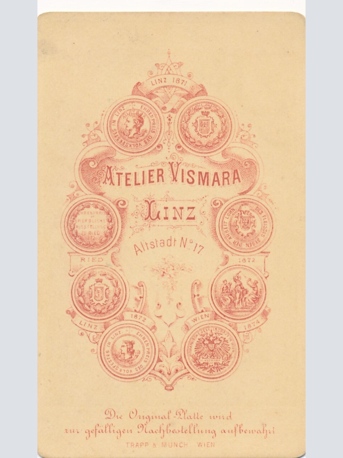 Hartkarton - Foto Mann mit Schnauzbart Photograf Linz F. Vismara (7252)