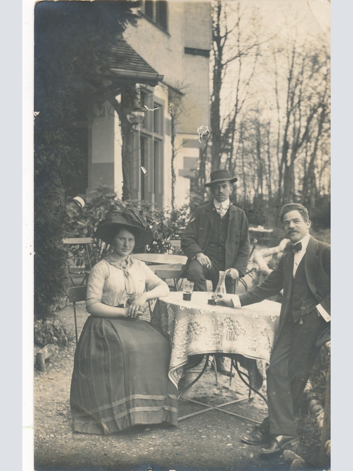 AK Annodazumals von zwei Männer und einer Frau (7811)