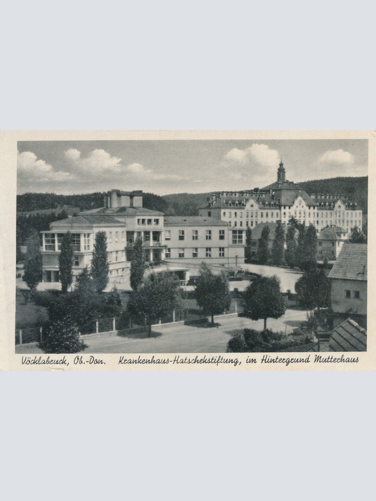AK aus Vöcklabruck mit Krankenhaus Oberösterreich Ansichtskarte (8192)