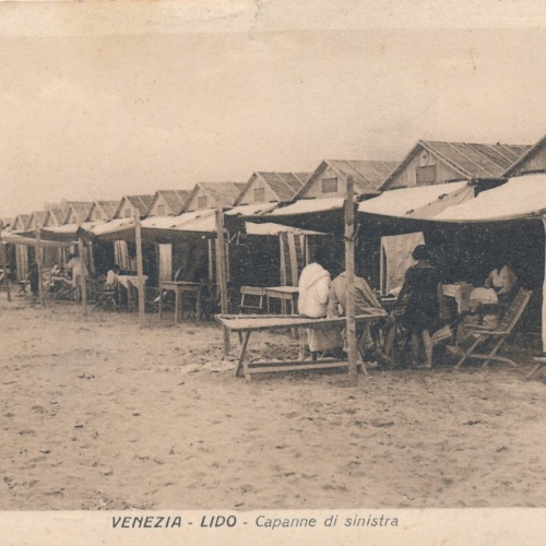 AK aus Venezia Lido Capanne di sinistra Italien Ansichtskarte (8553)