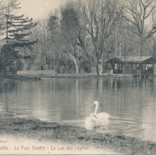 AK aus Marseille im Park Frankreich Ansichtskarte (8595)