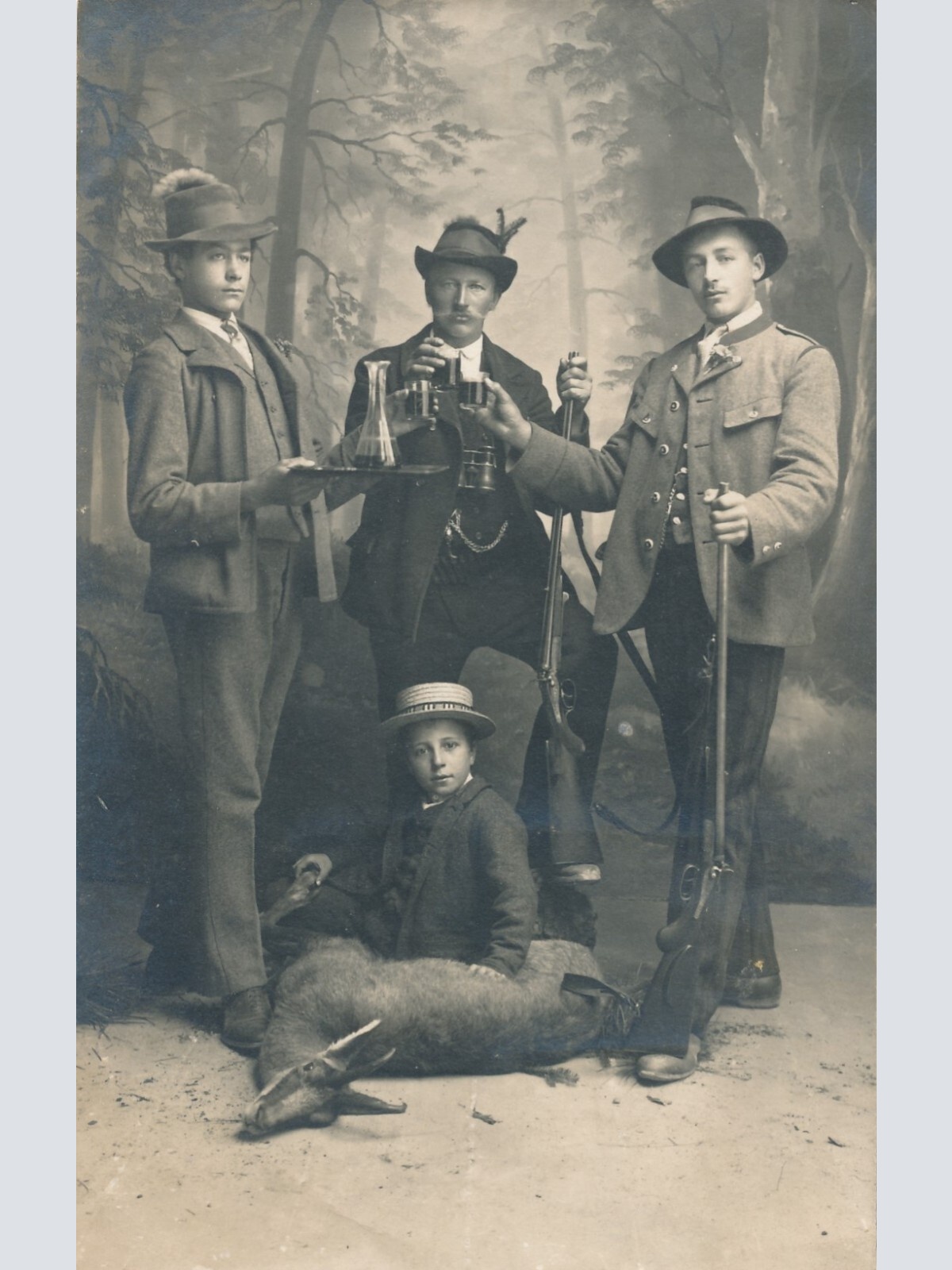 AK Annodazumals von einem Jäger Drio mit Ziegenbock und Flinten (6635)