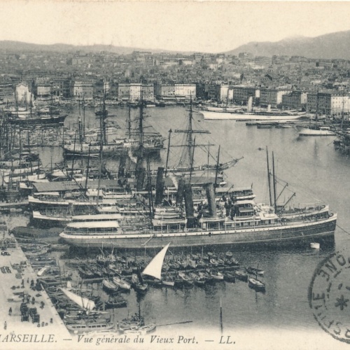 AK aus Marseille Hafen mit Schiffen Italien Ansichtskarte (8775)