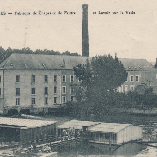 AK aus Fismes mit Fabrik - Fabrique Frankreich Ansichtskarte (9151)