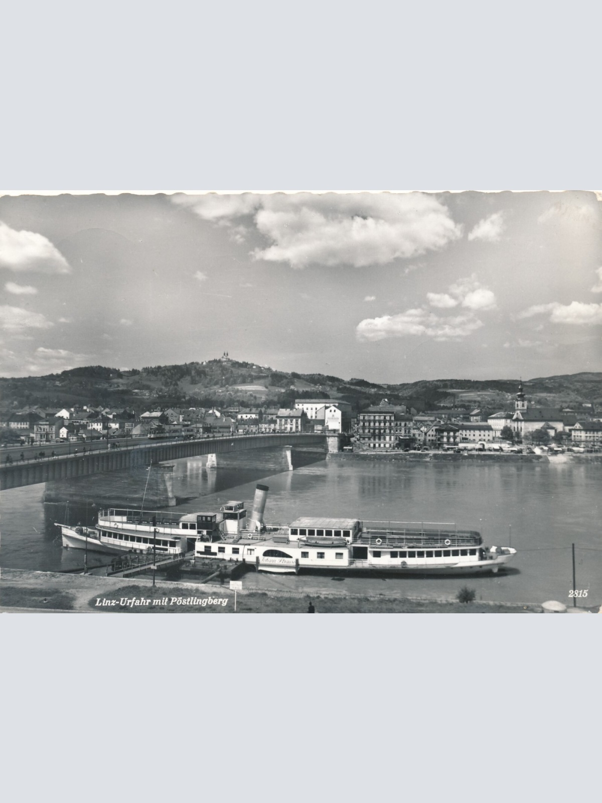 AK aus Linz an der Donau mit Dampfer Oberösterr. Ansichtskarte (8980)