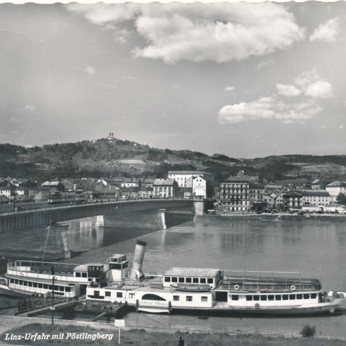 AK aus Linz an der Donau mit Dampfer Oberösterr. Ansichtskarte (8980)
