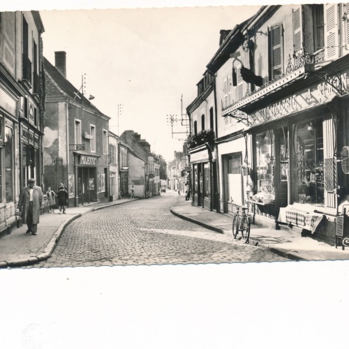 AK aus Digion Rue Nationale Frankreich Ansichtskarte (9587)