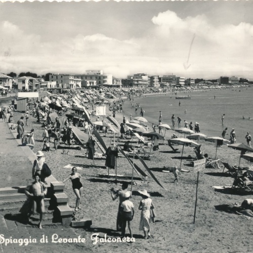 AK aus Caorle Spiaggia di Levante Italien Ansichtskarte (9662)