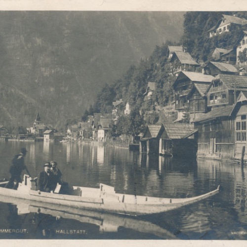 AK aus Hallstatt mit Boot Oberösterreich Ansichtskarte (10279)