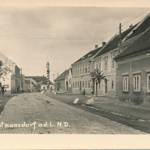 AK aus Trautmansdorf Niederösterreich Straßenansicht (J72)