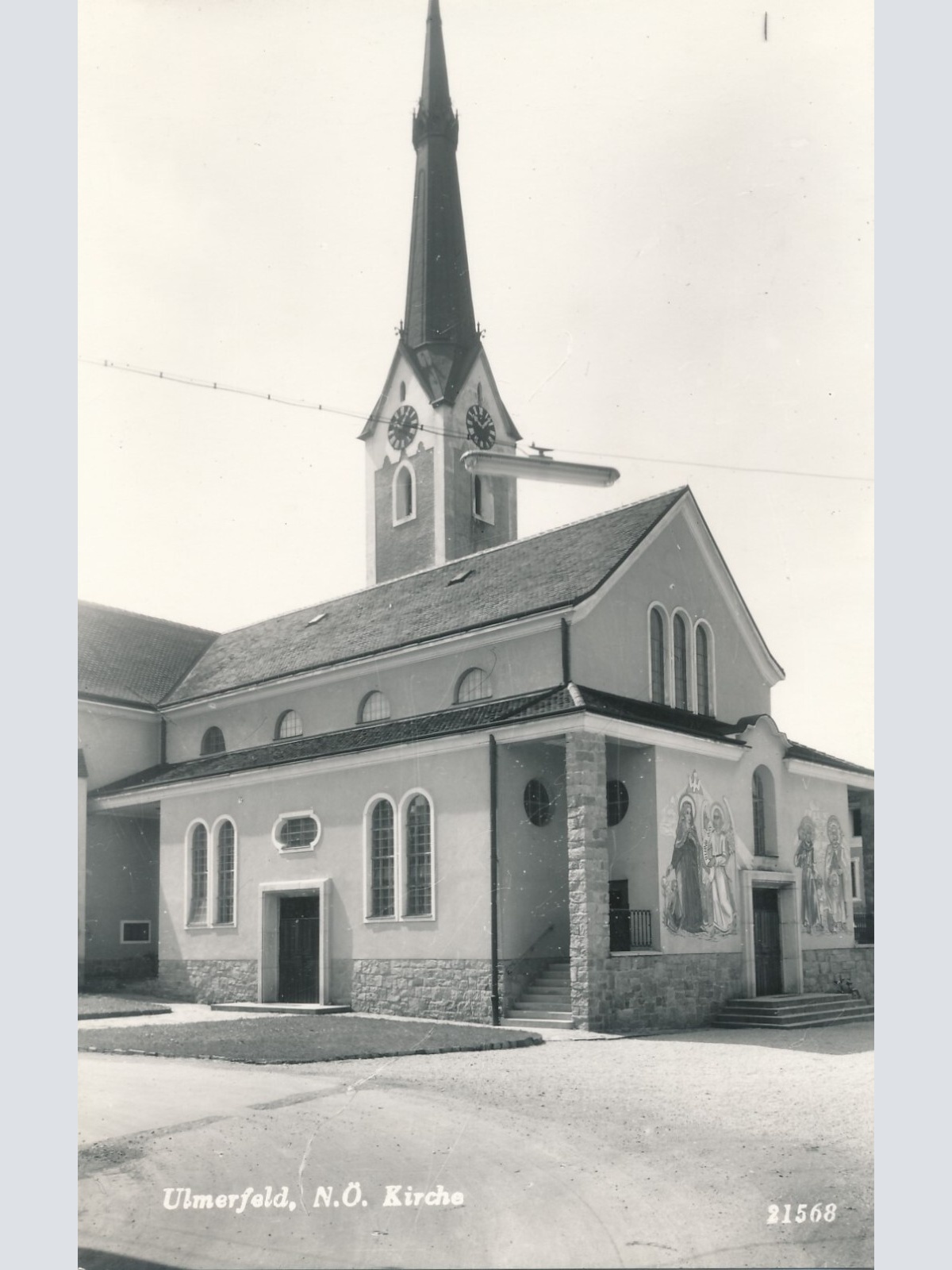 AK aus Ulmerfeld mit Kirche Niederösterreich (10487)