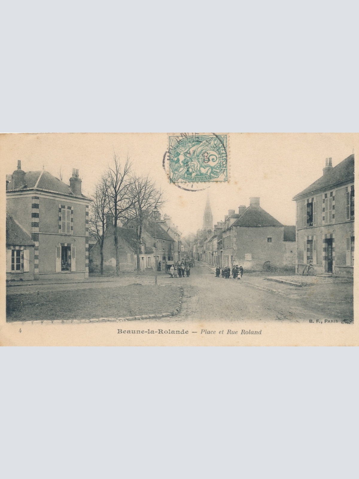 AK aus Beaune la Rolande Frankreich Ansichtskarte (11025)