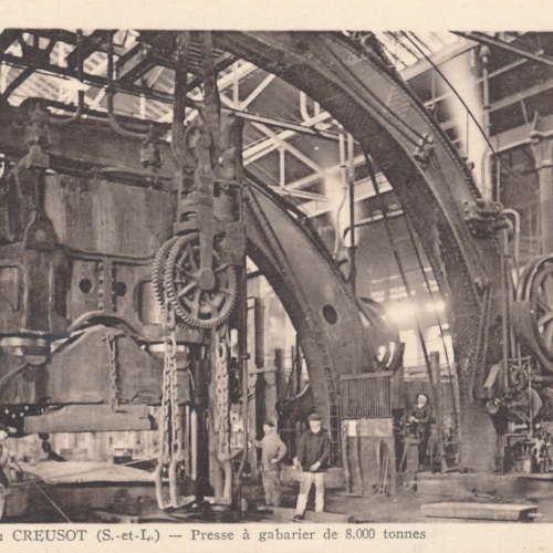 AK aus Creusot Presse a gabarier 8000 tonnes Frankreich Ansichtskarte (9590)