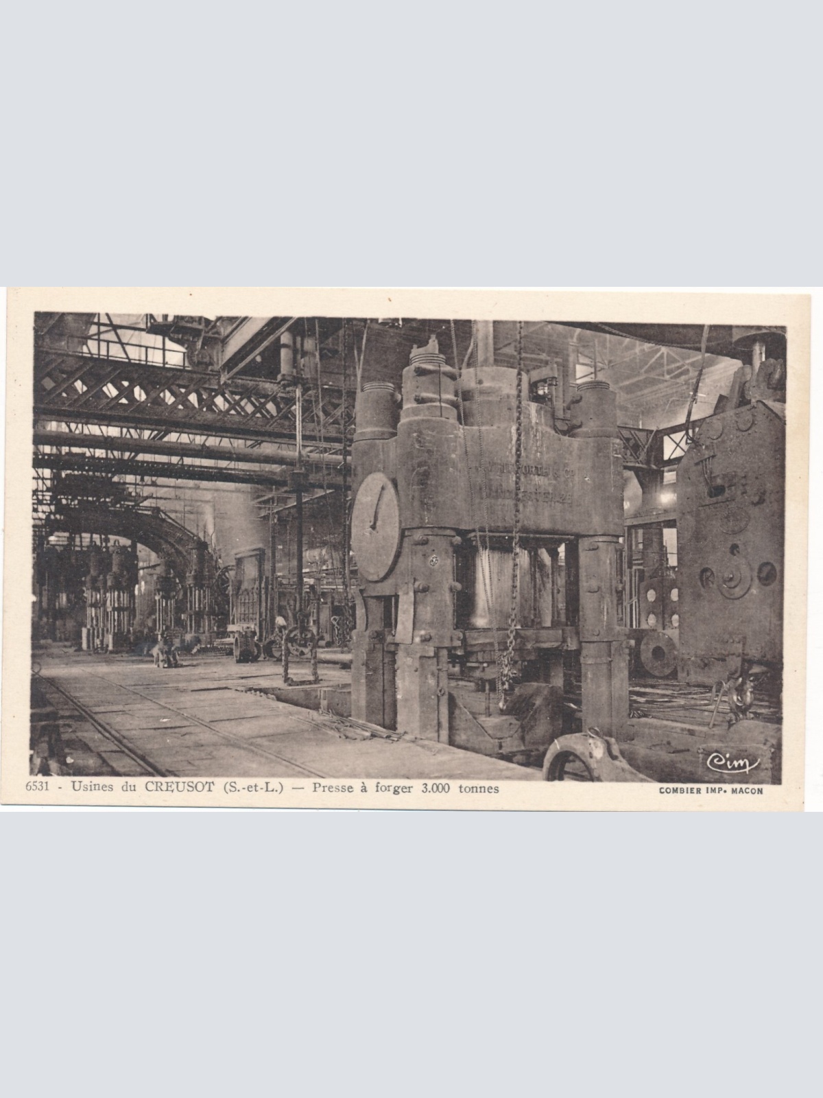 AK aus Creusot Presse a forger 3000 tonnes Frankreich Ansichtskarte (9589)