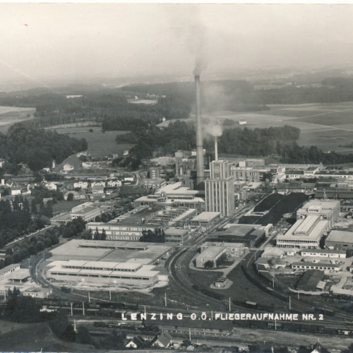 AK aus Lenzing Fliegeraufnahme Nr. 2 mit Lenzing AG Fabrik Ansichtskarte (9778)