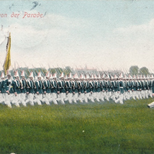 AK aus Berlin von der Parade Ansichtskarte (11350)