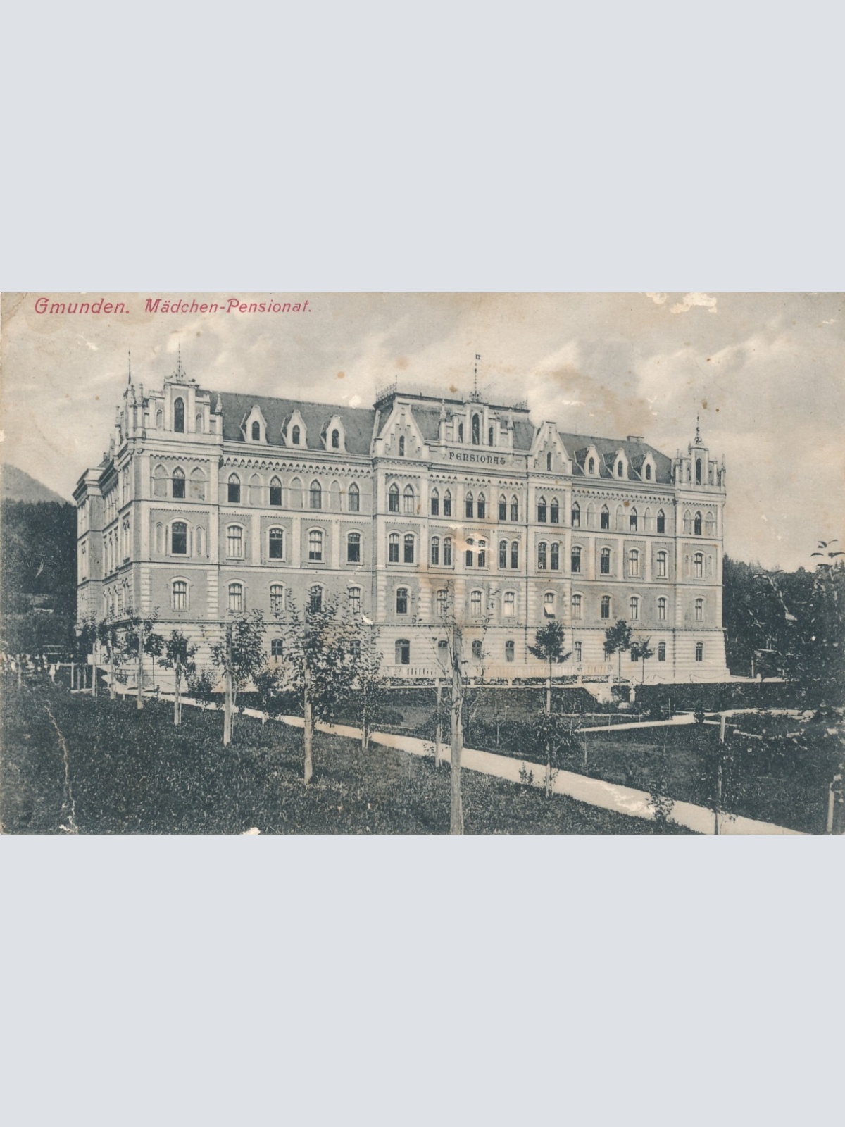 AK aus Gmunden Mädchen Pensionat Oberösterreich Ansichtskarte (11647)