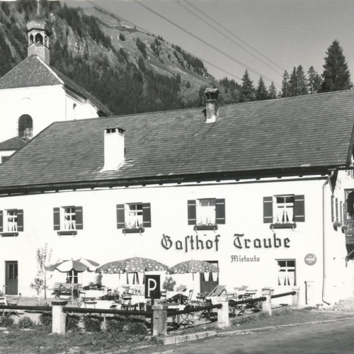 AK aus Bichlbach mit Gasthof Traube Tirol Ansichtskarte (11421)